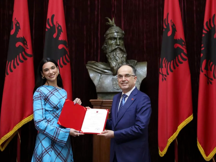 تابعیت آلبانیایی دوآ لیپا
