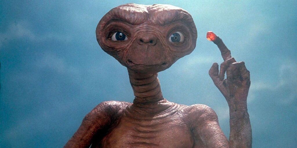 E.T. the Extra-Terrestrial از فیلم های علمی تخیلی استیون اسپیلبرگ